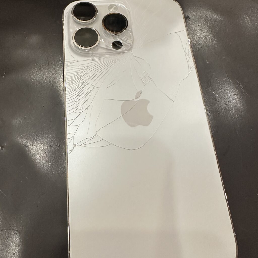 iPhone背面修理京都市上京区　即日対応