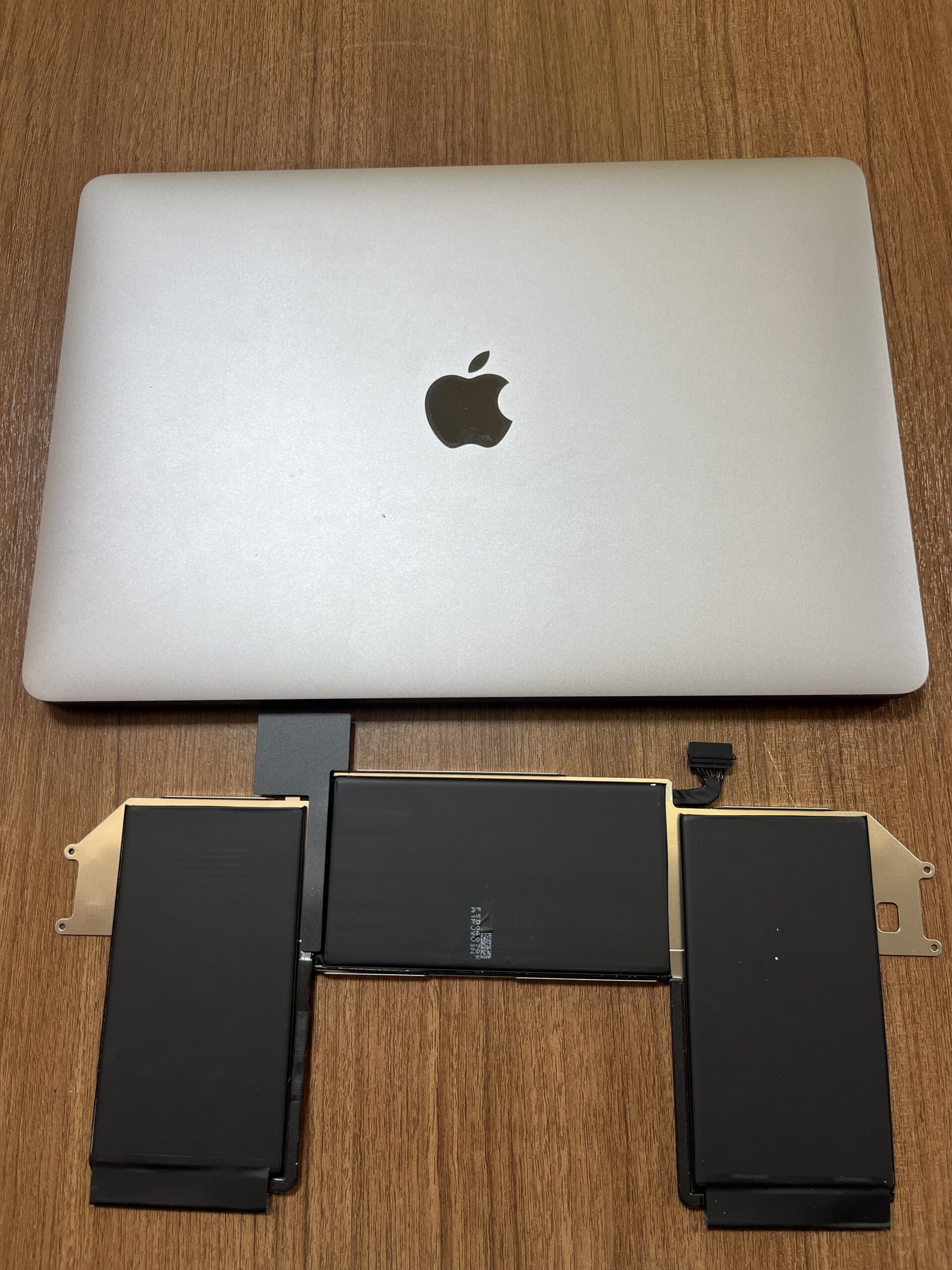 MacBook Air・Proバッテリー交換　京都市北区